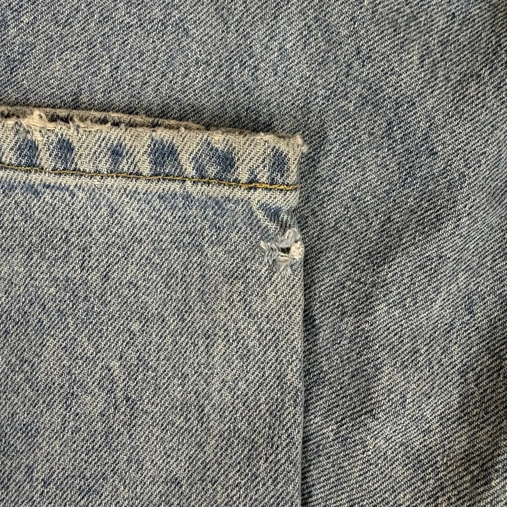 Vintage Levi's 550 Relaxed Tapered Jeans Student Fit 10 Husky 33X28 Light Wash